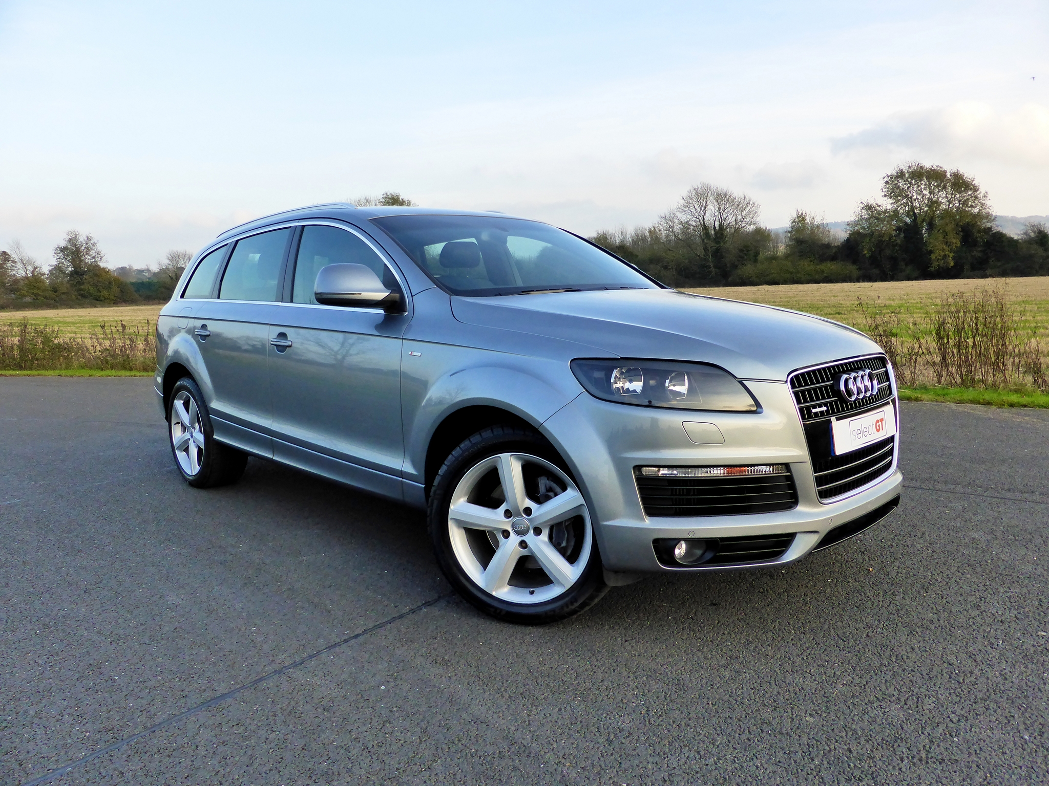 2007 Audi Q7 3.0 TDI S line Quattro - select GT.