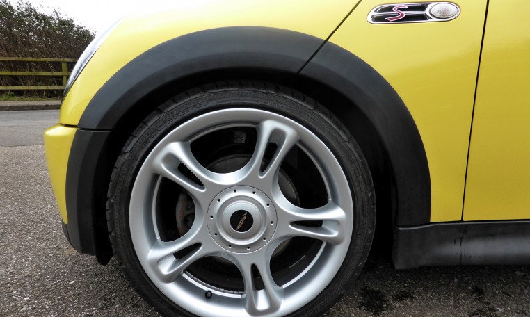 Mini Cooper S John Cooper Works JCW
