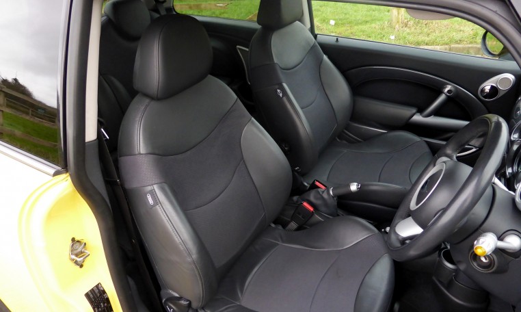 Mini Cooper S John Cooper Works JCW