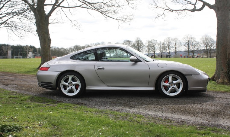 Porsche 911 Carrera 4S