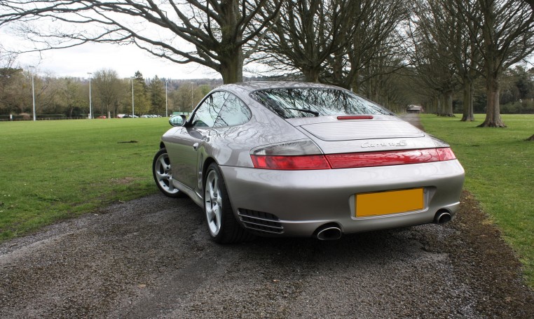 Porsche 911 Carrera 4S