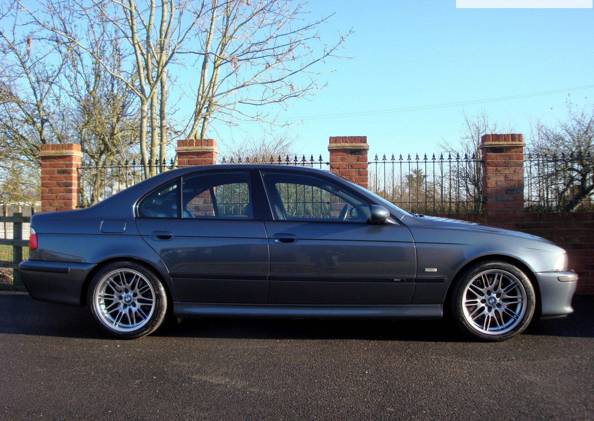 BMW M5 E39 V8